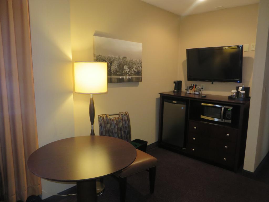 Ivy Court Inn And Suites South Bend Esterno foto